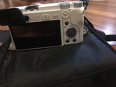 Sony Alpha a6000 Mirrorless Digital Camera with 16-50mm Lens - White